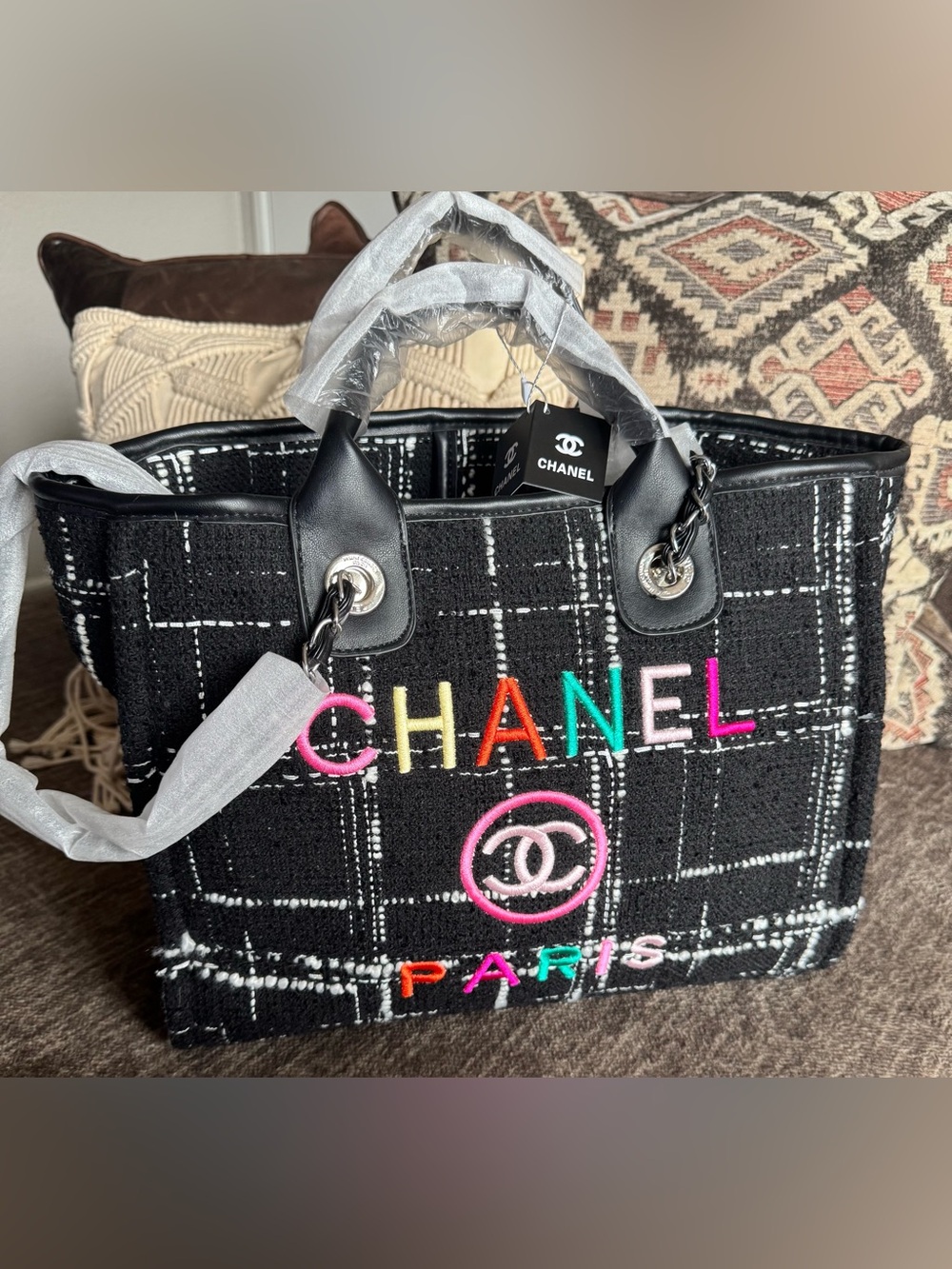 🍭🍭BNWT‼️XL FASHION MULTI COLOR TOTE🍭🍭